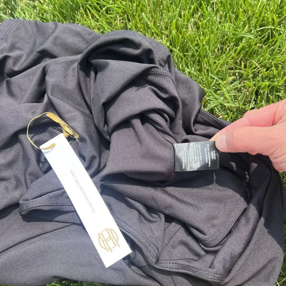 House of Harlow Women's Unitard V Neck Jumpsuit‎ Shorts Shapewear Black NWT Med - Picture 2 of 8